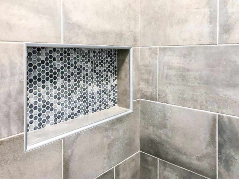 Built-in Shower Niche with Contrast Tile